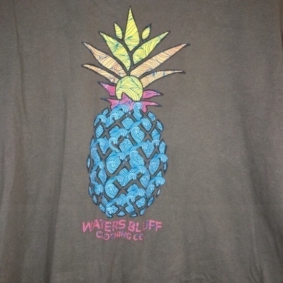 Waters Bluff Grey Pineapple Tee - Picture 3 of 4